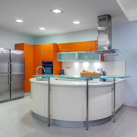 Aelia Villa